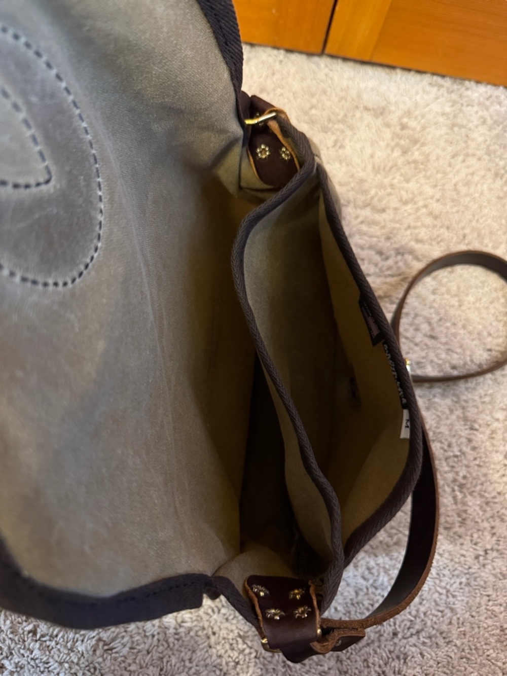 Duluth Pack Medium Shell Purse - Picture 3 of 3